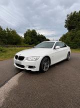 BMW Bmw E92 325i xdrive - BMW 325 mit Benzin-Antrieb: Sportwagen, Automatik