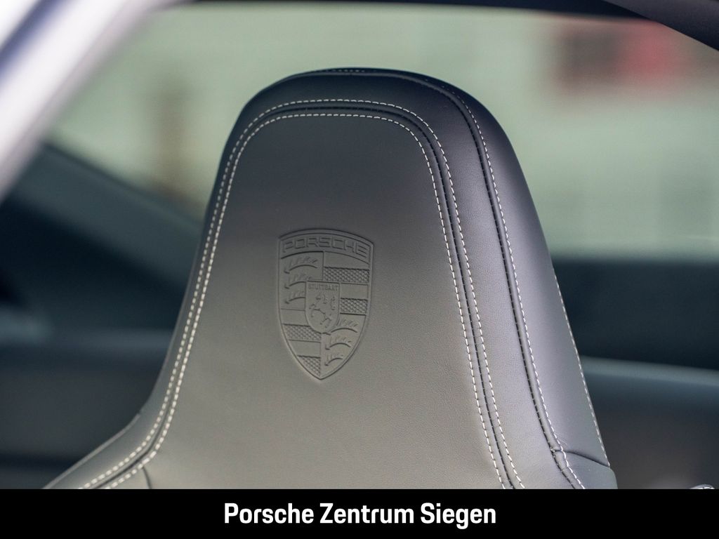 Porsche 992 -2 (911) Carrera