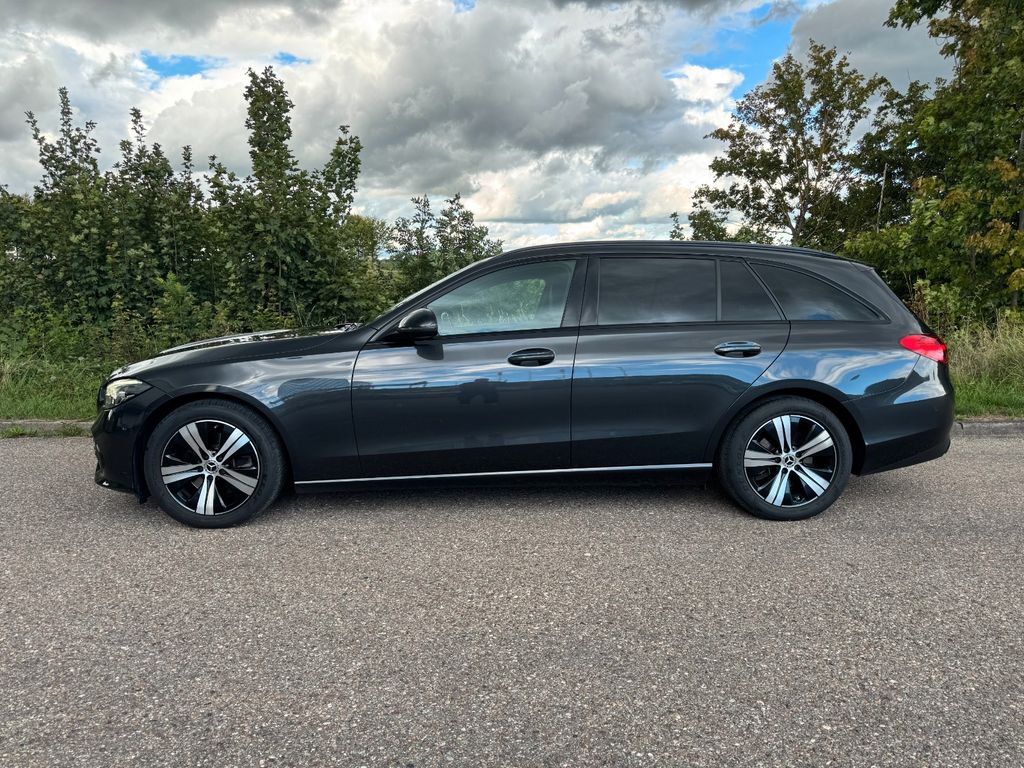 Mercedes-Benz C 220 T d Avantgarde,LED,AHK,Night,Leder,Ambi