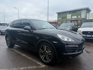 Porsche Cayenne - 3