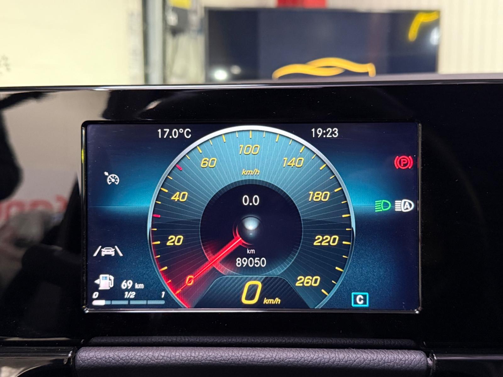 Mercedes-Benz B 200*AHK*KAMERA*MULTIBEAM-LED*NAVI*SHZG*ALU*USB