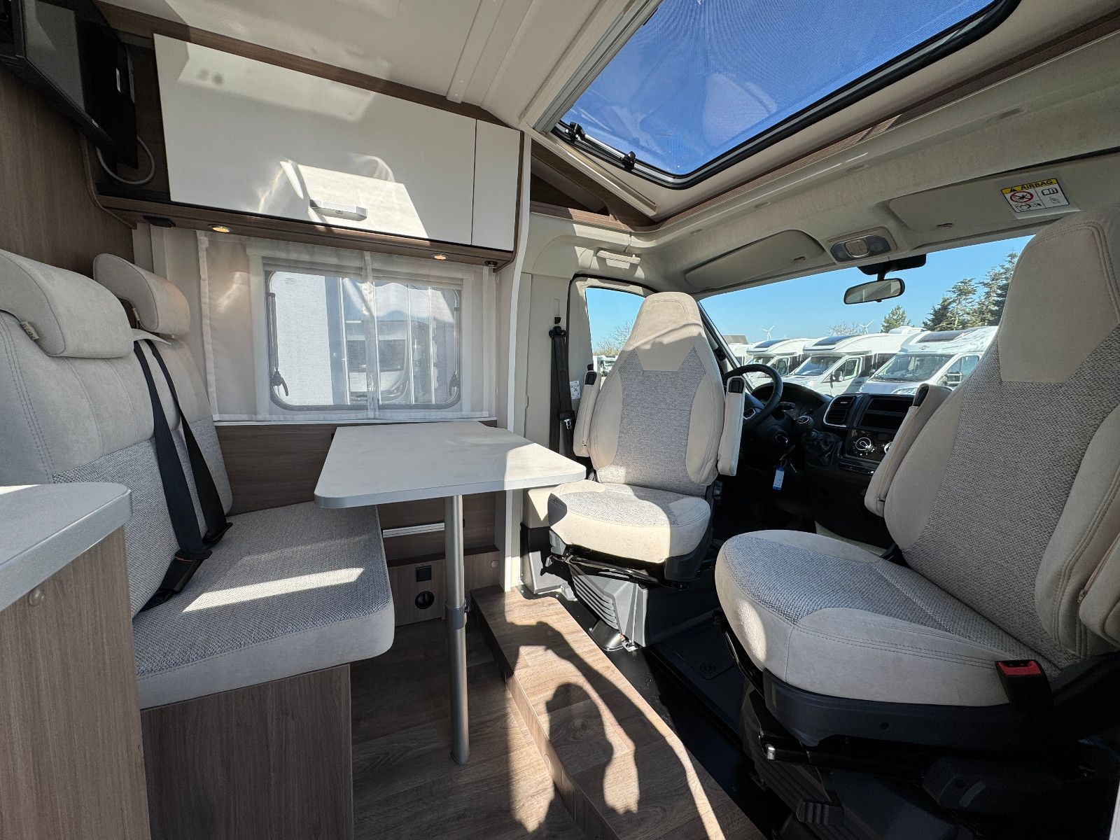 Fahrzeugabbildung Carado V-337 pro+   5.995€  SPAREN !