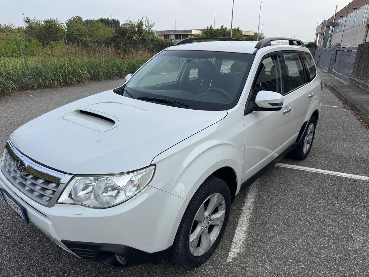 Subaru Forester 2011 — photo 6