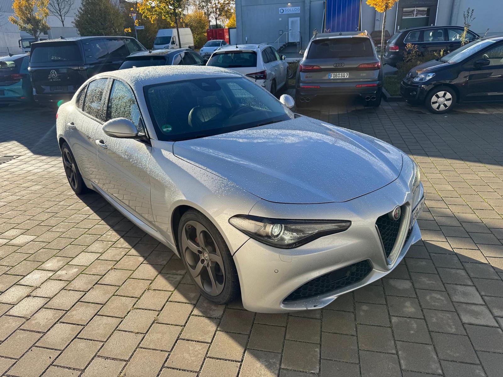 Alfa Romeo Giulia 2.2 DIESEL *TOP-Ausstattung* Scheckheft
