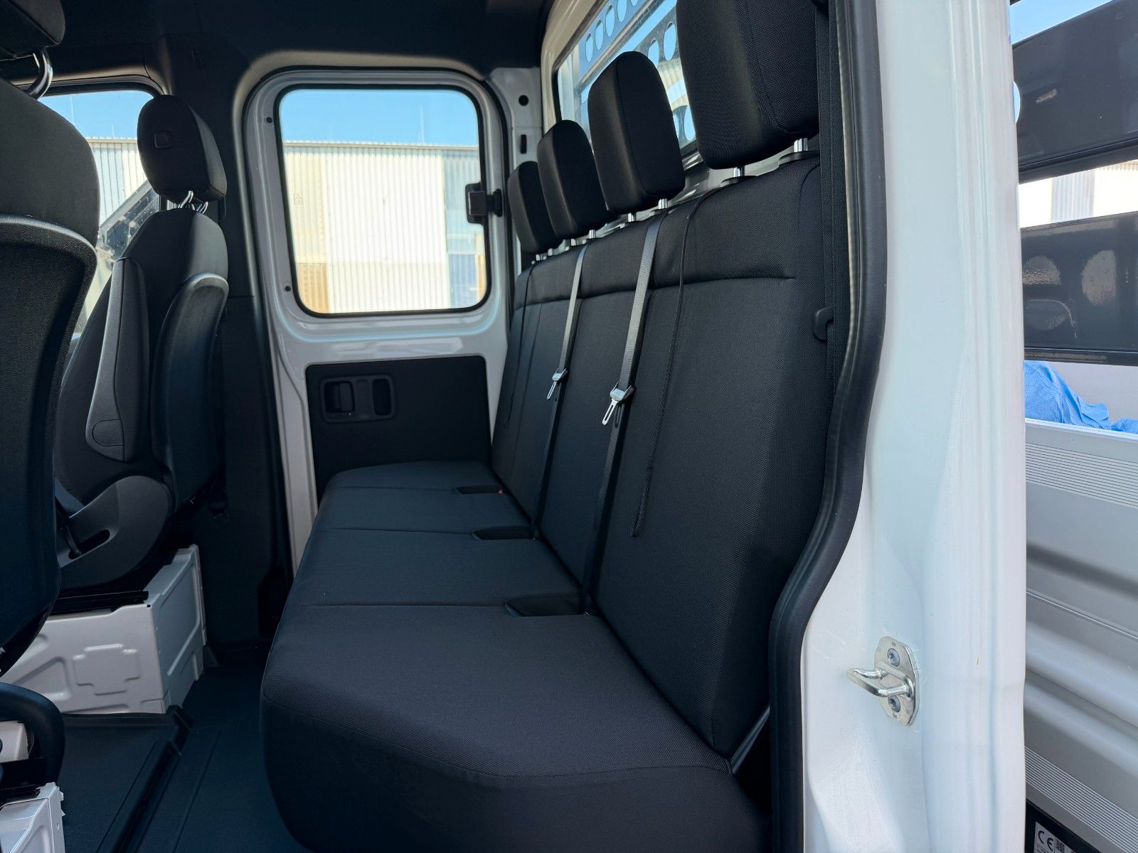 Fahrzeugabbildung Mercedes-Benz Sprinter 515 CDI DoKa 3-Seiten-Kipper