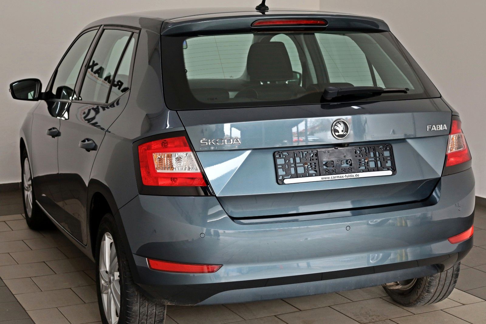 Fahrzeugabbildung SKODA Fabia Ambition SH,PDC,Kamera,Apple CarPlay,SR+WR