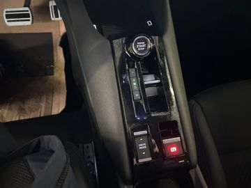 Alfa Romeo Junior 1.2 Ibrida Speciale MASSAGE LED KAMERA SH