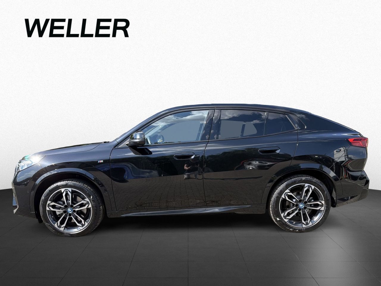 BMW iX2 - Bild 12