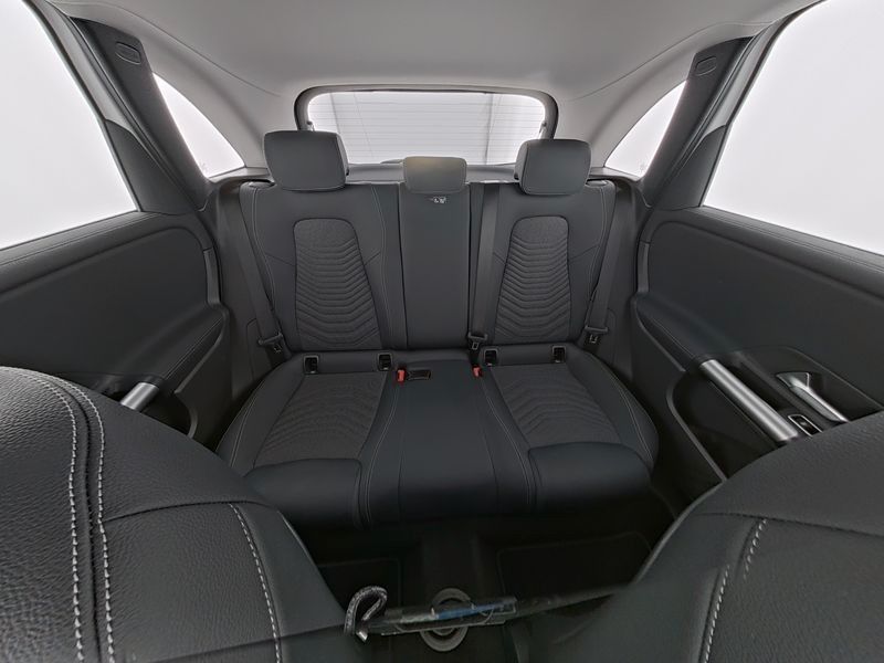 Fahrzeugabbildung Mercedes-Benz B 200 Progressive AHK+R-Kamera+LED+