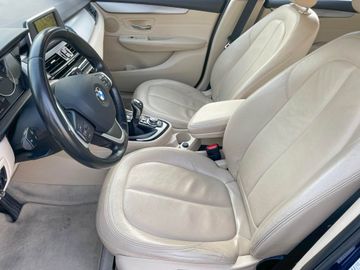 BMW 218 Active Tourer - 10
