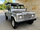 Land Rover Defender 110 Td5 Station Wagon SE - Land Rover Gebrauchtwagen von 2005