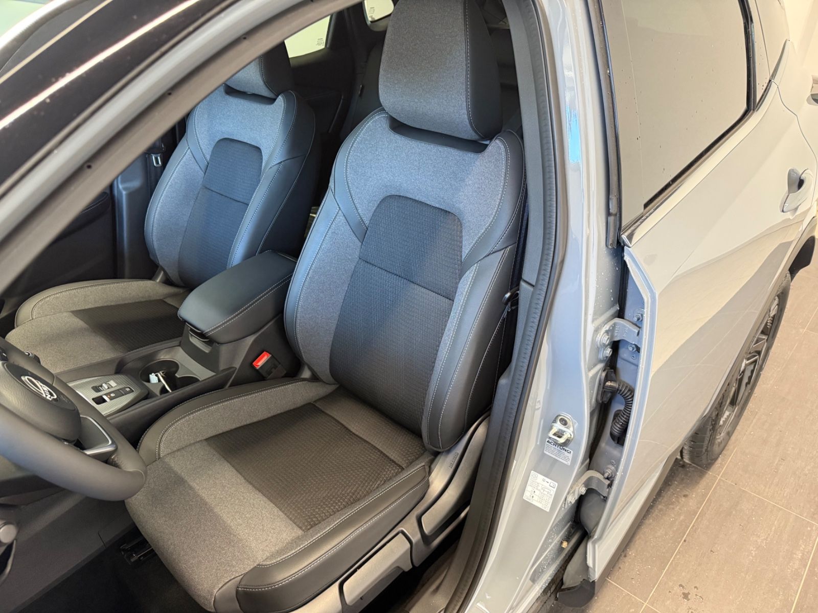 Fahrzeugabbildung Nissan Qashqai N-Connecta MHEV MT - Winter-,Komfort-Pa.