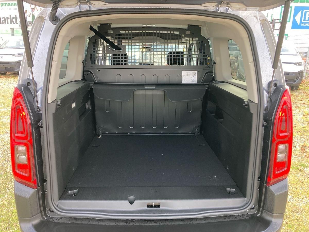 Fahrzeugabbildung Fiat Doblo L2 Kombi 100 MT6