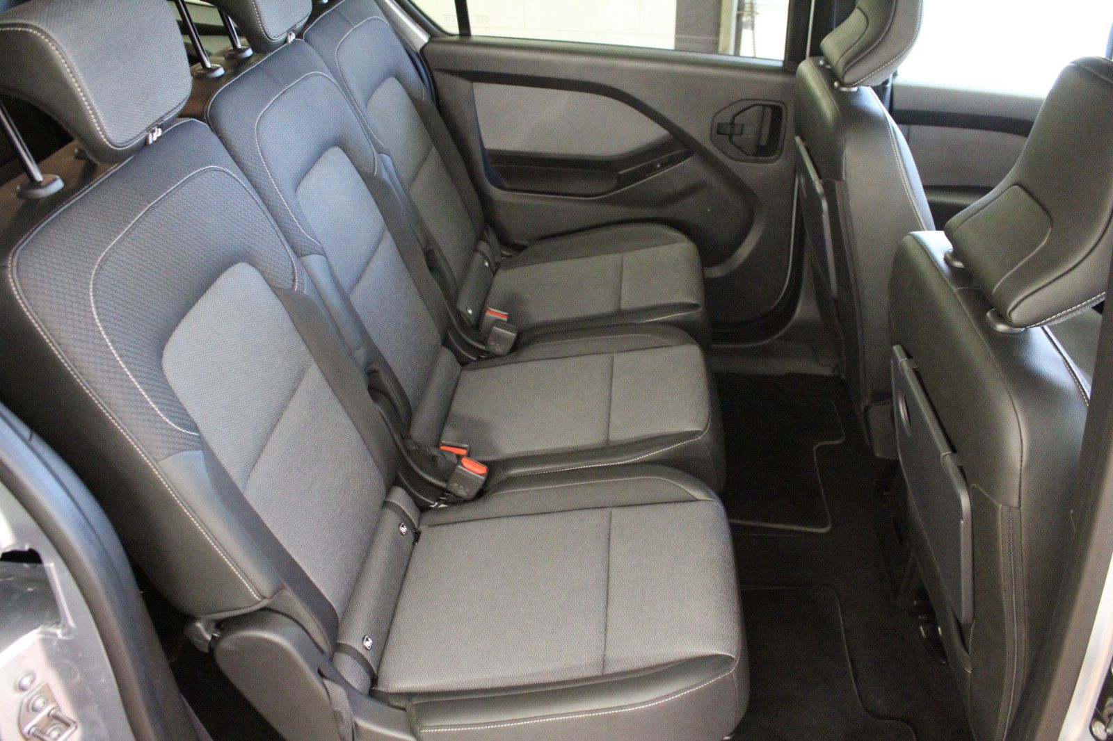 Fahrzeugabbildung Renault Kangoo Grand Techno TCe 130 EDC 7-Sitzer