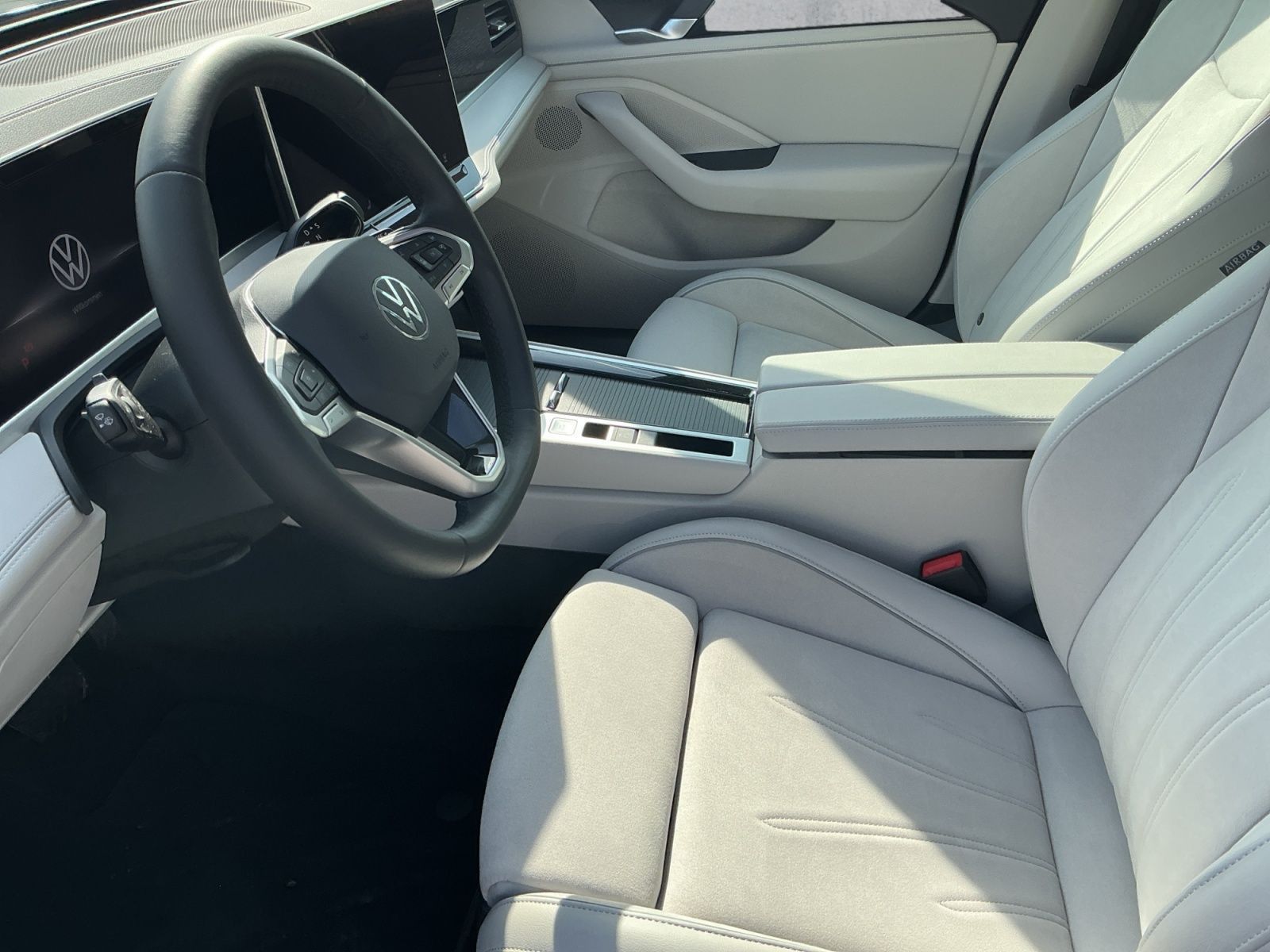 Volkswagen Passat - Bild 12