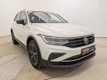 Volkswagen Tiguan - 7