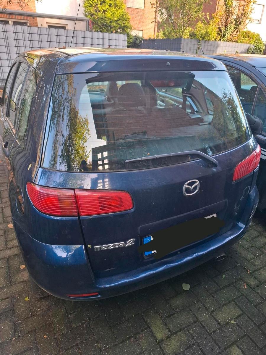 Mazda 2