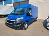 Peugeot Boxer 330 2.2 BlueHDi 140 S&S PC-TN Furg - blaue Peugeot Boxer