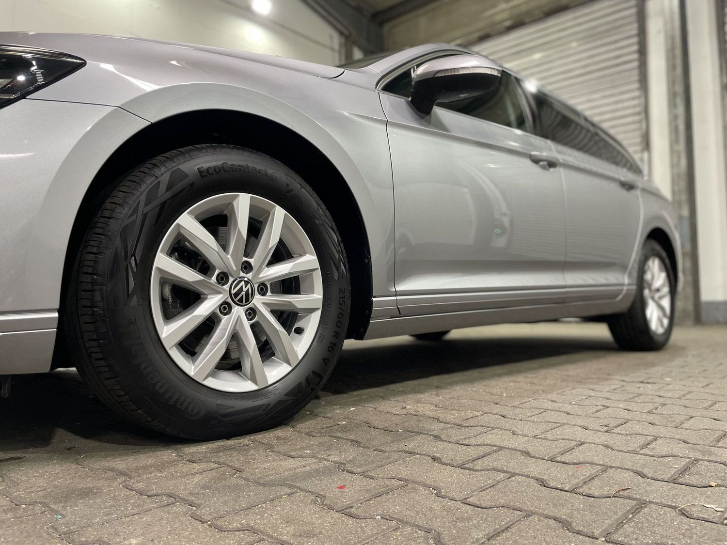 Fahrzeugabbildung Volkswagen Passat Variant 2.0TDI#DSG#LED#ACC#Kamera#Virtual