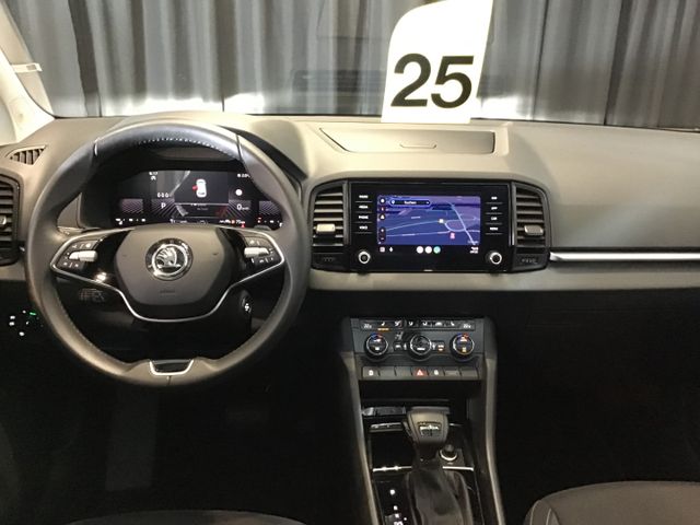Fahrzeugabbildung Skoda Karoq Selection 1.5 TSI DSG/ACC/SmartLink/LED