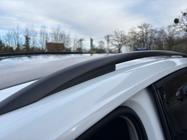 Fahrzeugabbildung Volkswagen Touran 1.5TSI DSG Highline 7-Sitz+STDHZ+AHK+PANO