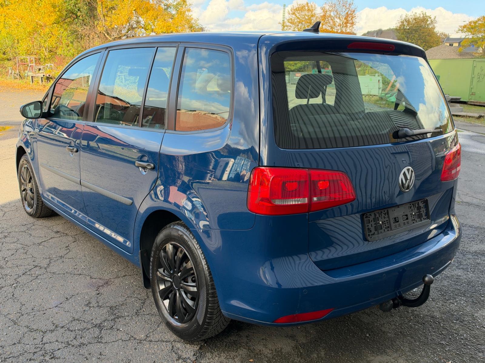 Volkswagen Touran 2012 — photo 7