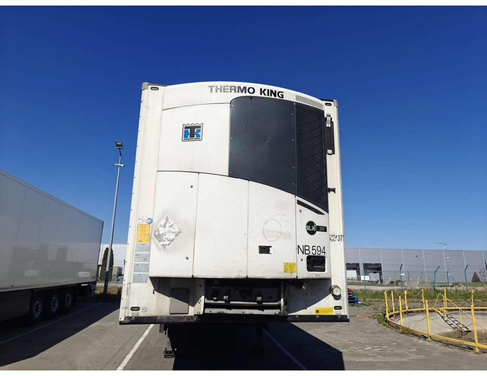 Schmitz Cargobull SKO FP 45 ThermoKing SLXi 300