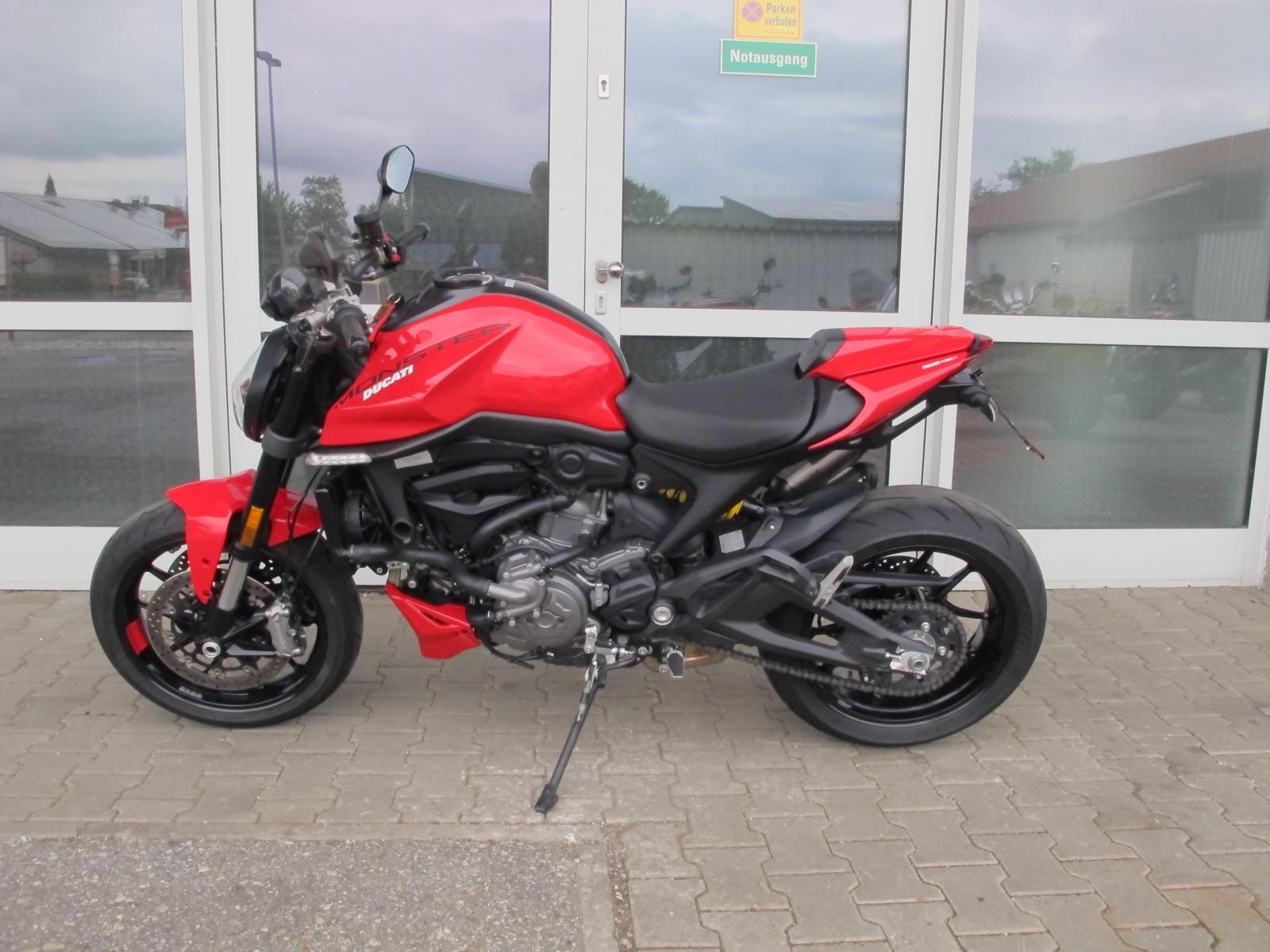 Ducati Monter 937 +  ** TOP **