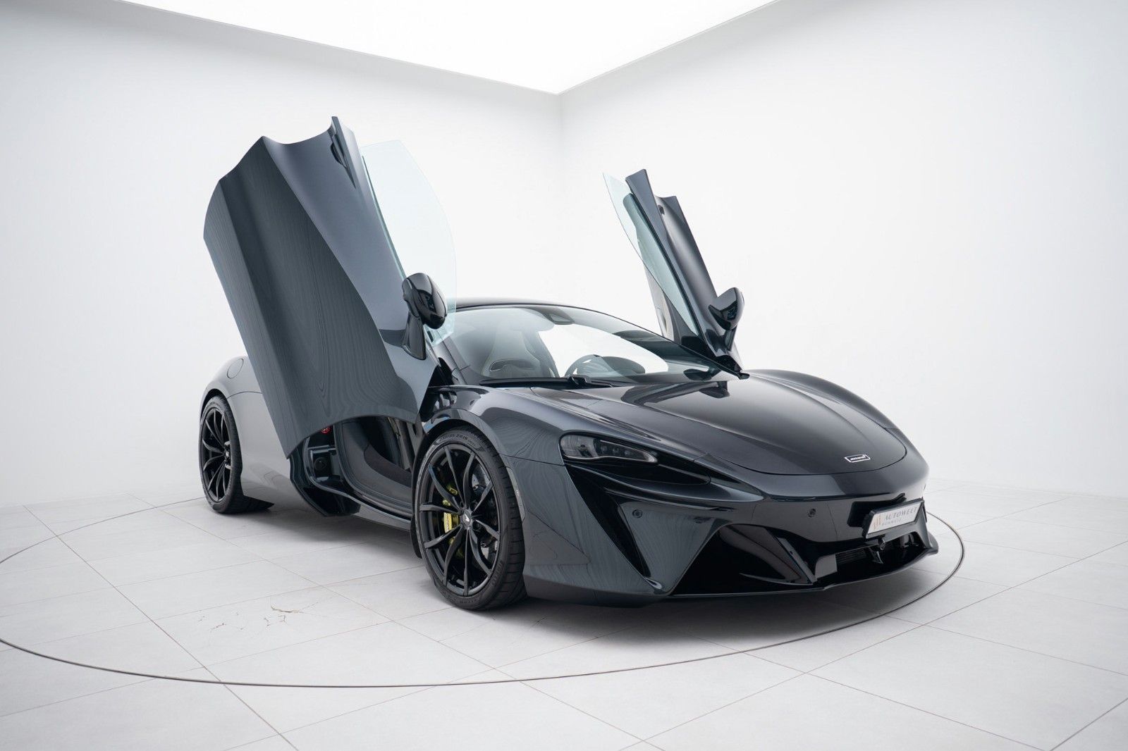 MCLAREN Artura