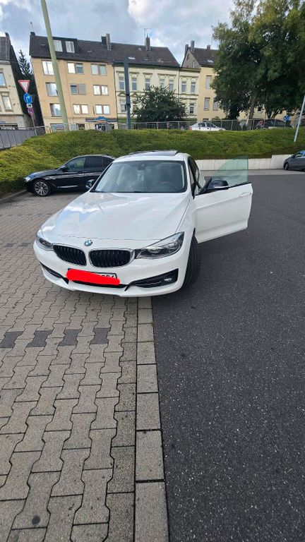 Image of BMW 318 Gran Turismo