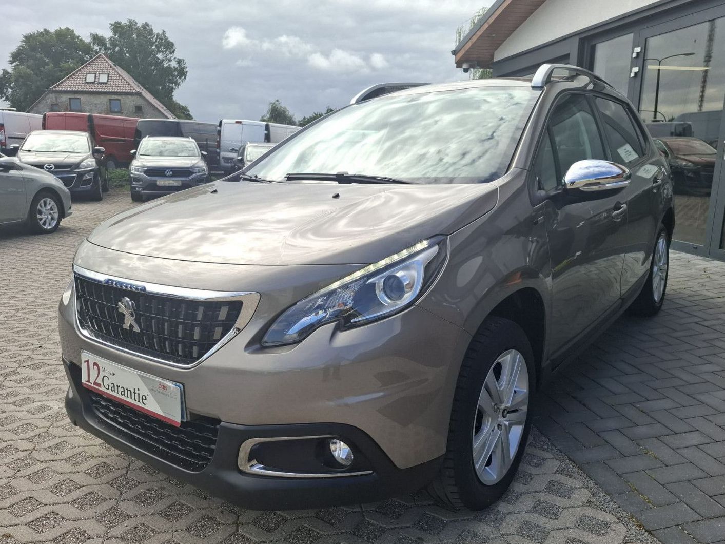 PEUGEOT 2008