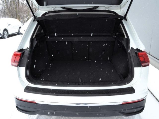 Tiguan 2.0 TDI 4Motion DSG IQ.DRIVE-PAKET/AHK/18