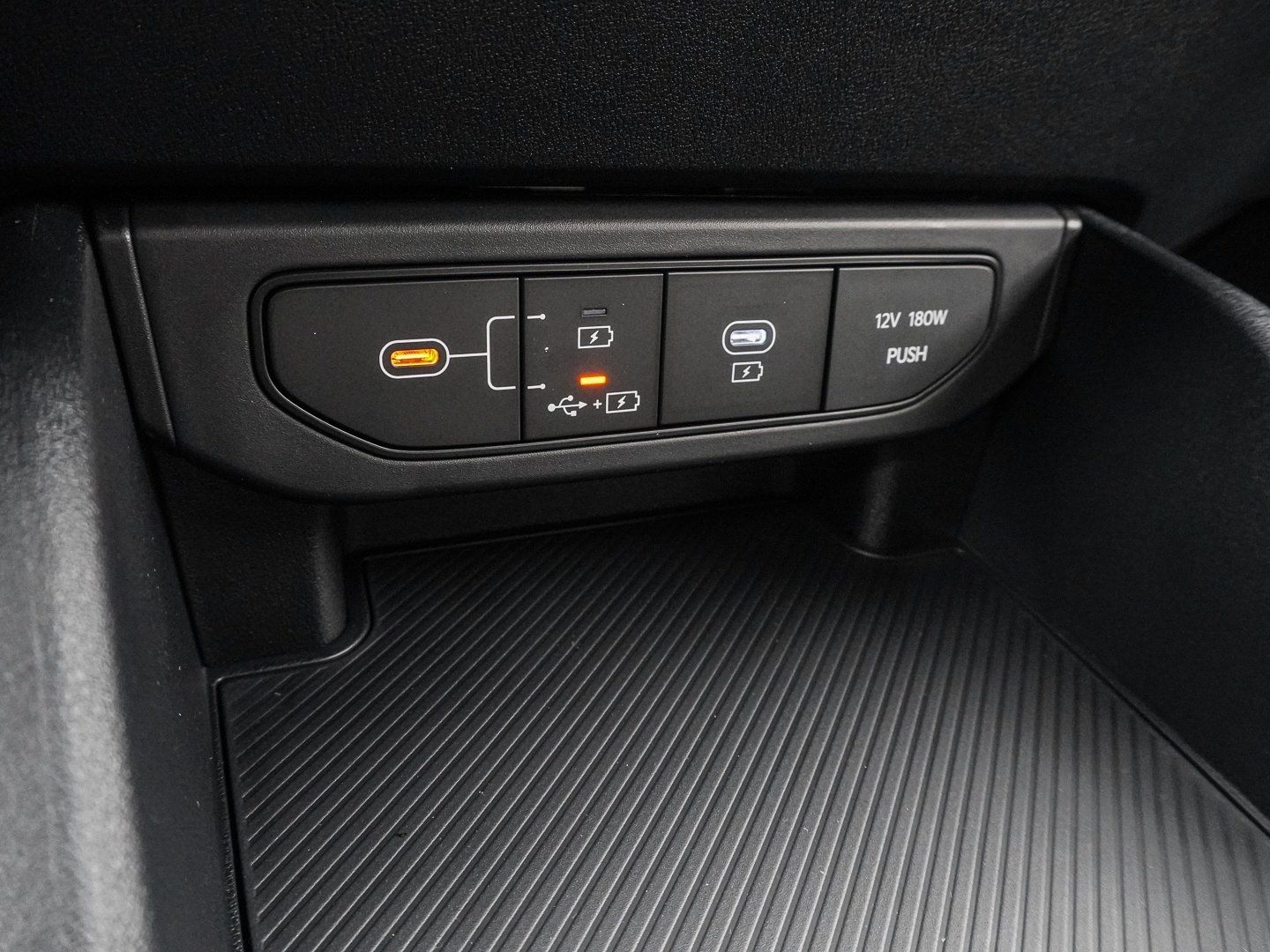 Kia K4 - Bild 12