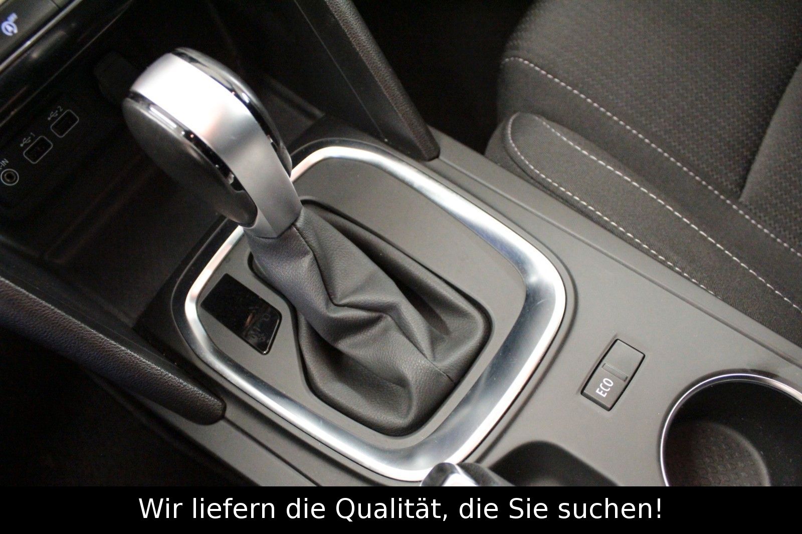 Fahrzeugabbildung Renault Megane TCe 140 EDC Zen Grdt.*R-Link*Sitzhzg*