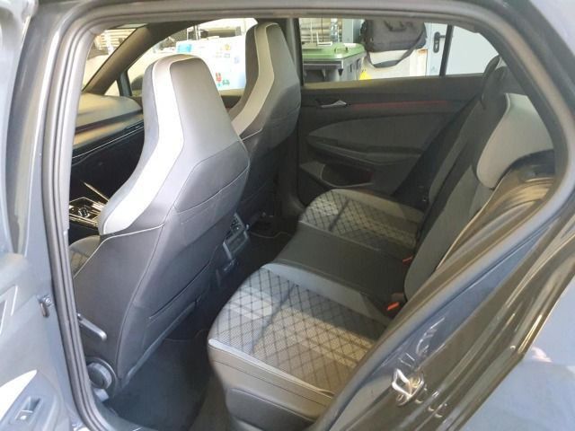 Volkswagen Golf - Bild 8