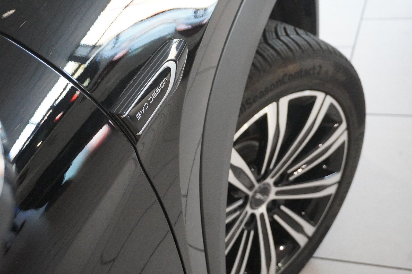 BYD SEALION 7