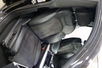 Audi Q8 - 10