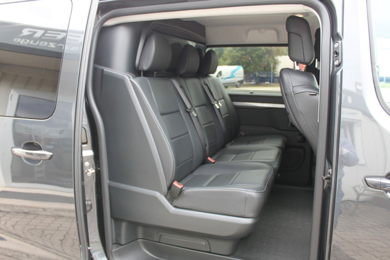 Fahrzeugabbildung Fiat FIAT Scudo Multicab L3 2.0 180 AT8