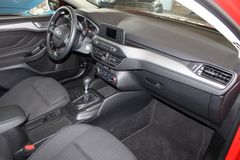 Fahrzeugabbildung Ford Focus 1,0 EB Trend LED WinterPaket PDC Tempomat