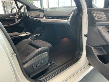 BMW 218 - 8