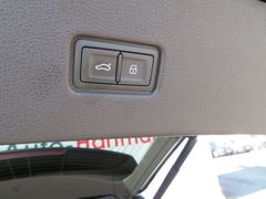 AUDI Q8 50 TDI quattro S-LINE competition plus Matrix AUDI Q8 50 TDI quattro S-LINE competition plus Matrix