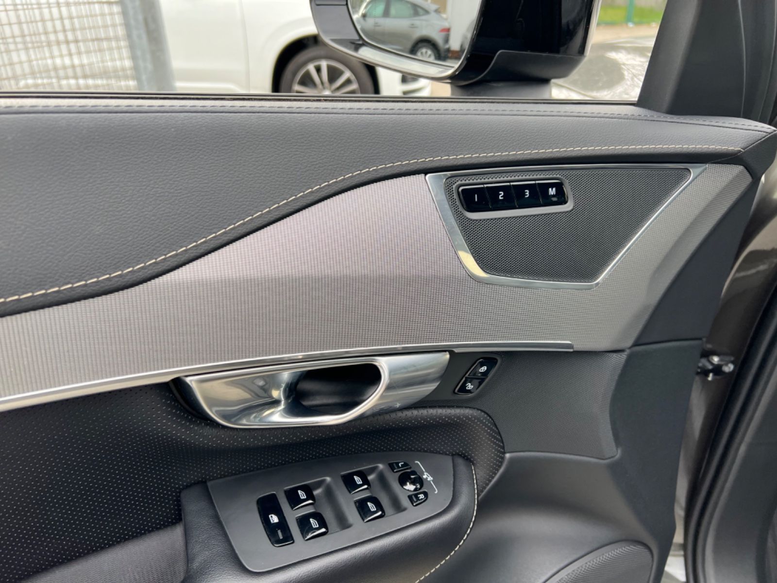 Volvo XC90 B5 AWD R-Design LED VIRTUAL AHK 20Z KAMERA foto 17