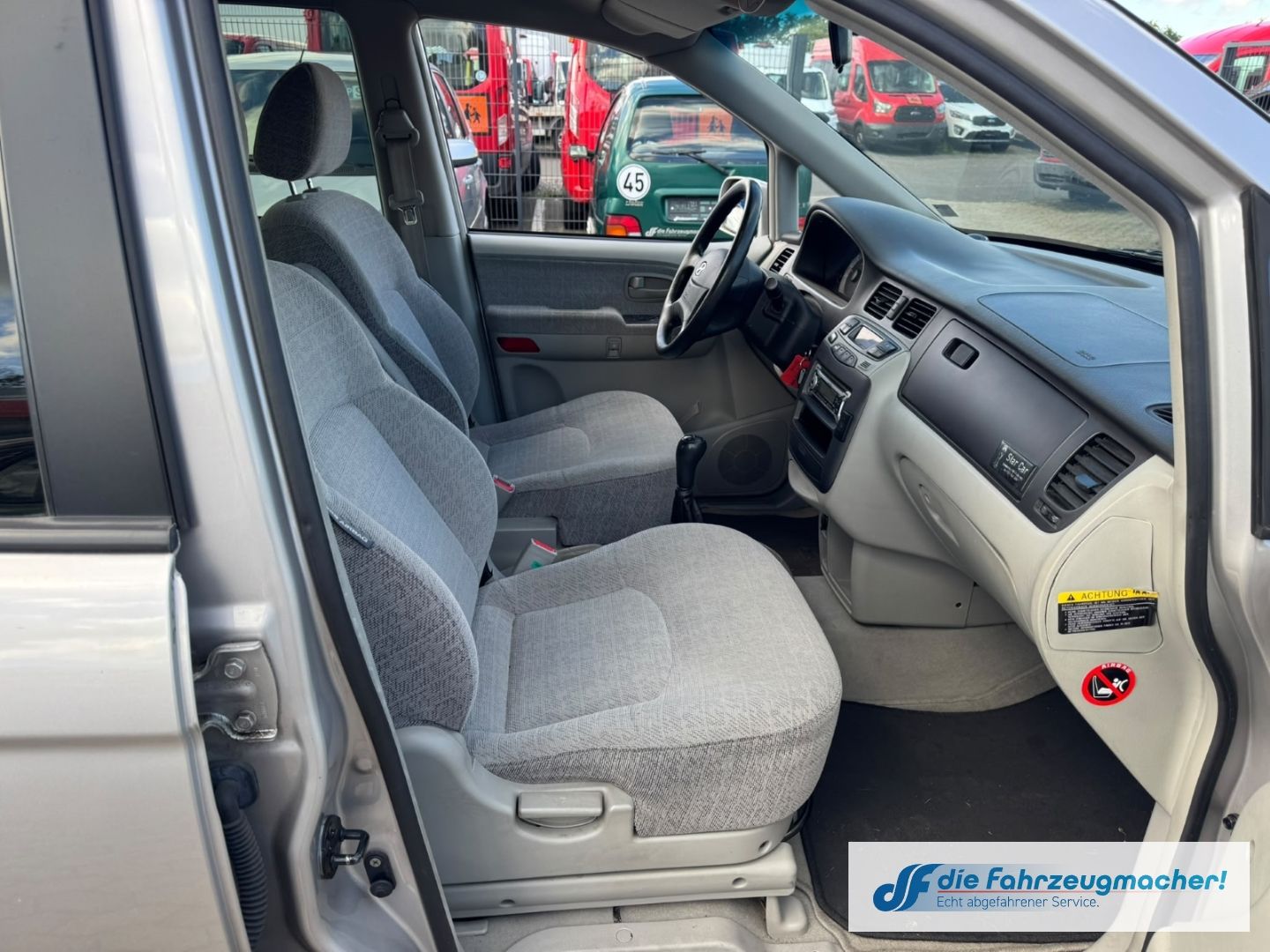 Fahrzeugabbildung Hyundai Trajet 2.0 GLS Team 06 *TÜV 07/27* Klima el.SP S