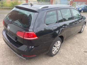 Volkswagen Golf - 4