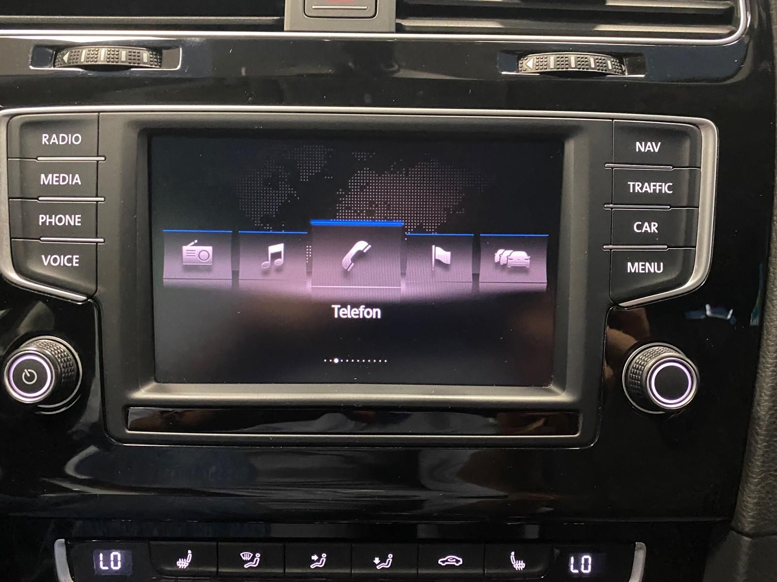 Fahrzeugabbildung Volkswagen Golf 2.0 TDI Allstar BMT KLIMA+PDC+NAVI+SITZHEIZ
