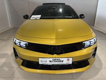 Fotografie 2 des Opel Astra 1.2 Turbo Automatik GS Panoramadach