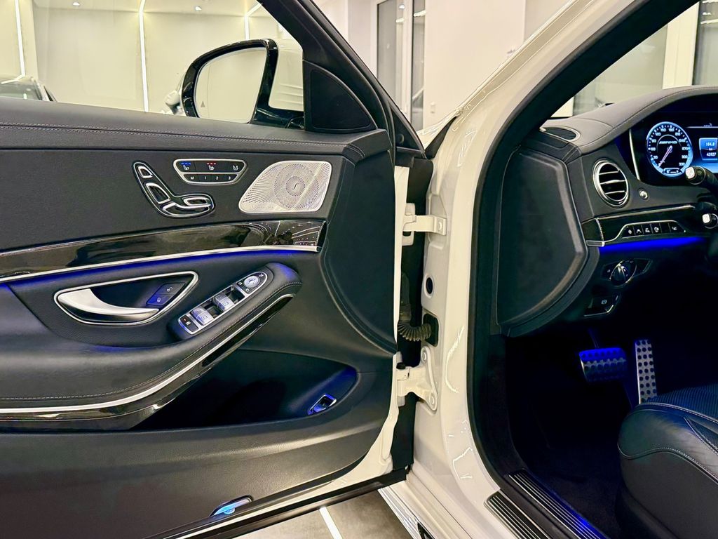 Mercedes-Benz S 500 - Bild 17