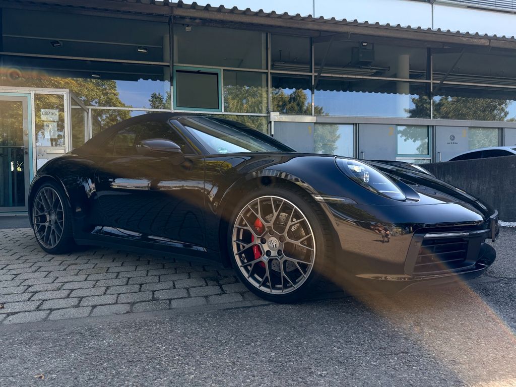 Image of Porsche 992