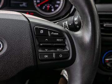 Hyundai i10 1.0 Edition 30 Spurhalteassistent Lenkradh.