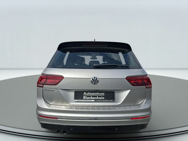 Tiguan 2,0 TDI Highline R-Line LED*AHK*KAMERA*AC
